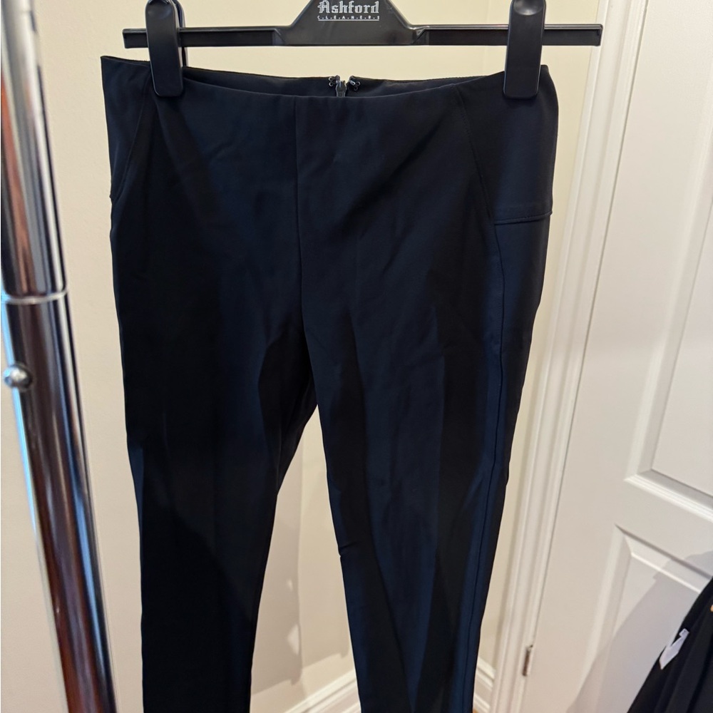 Veronica beard. Thick legging style. Barely worn. Black.